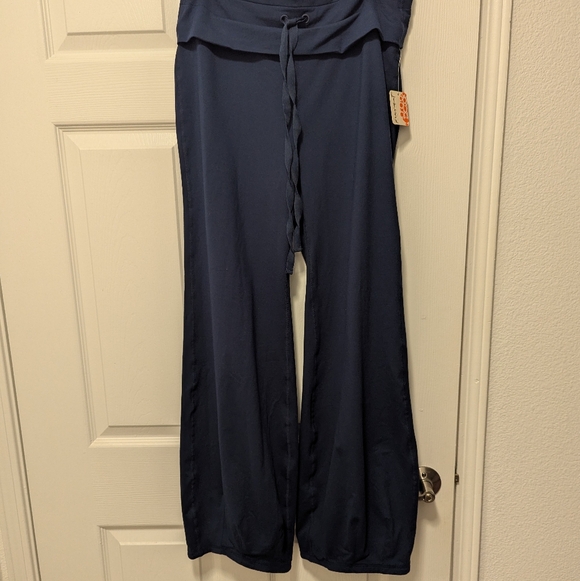 Free People Quick Step Bubble Pants In Midnight Navy - Picture 2 of 6